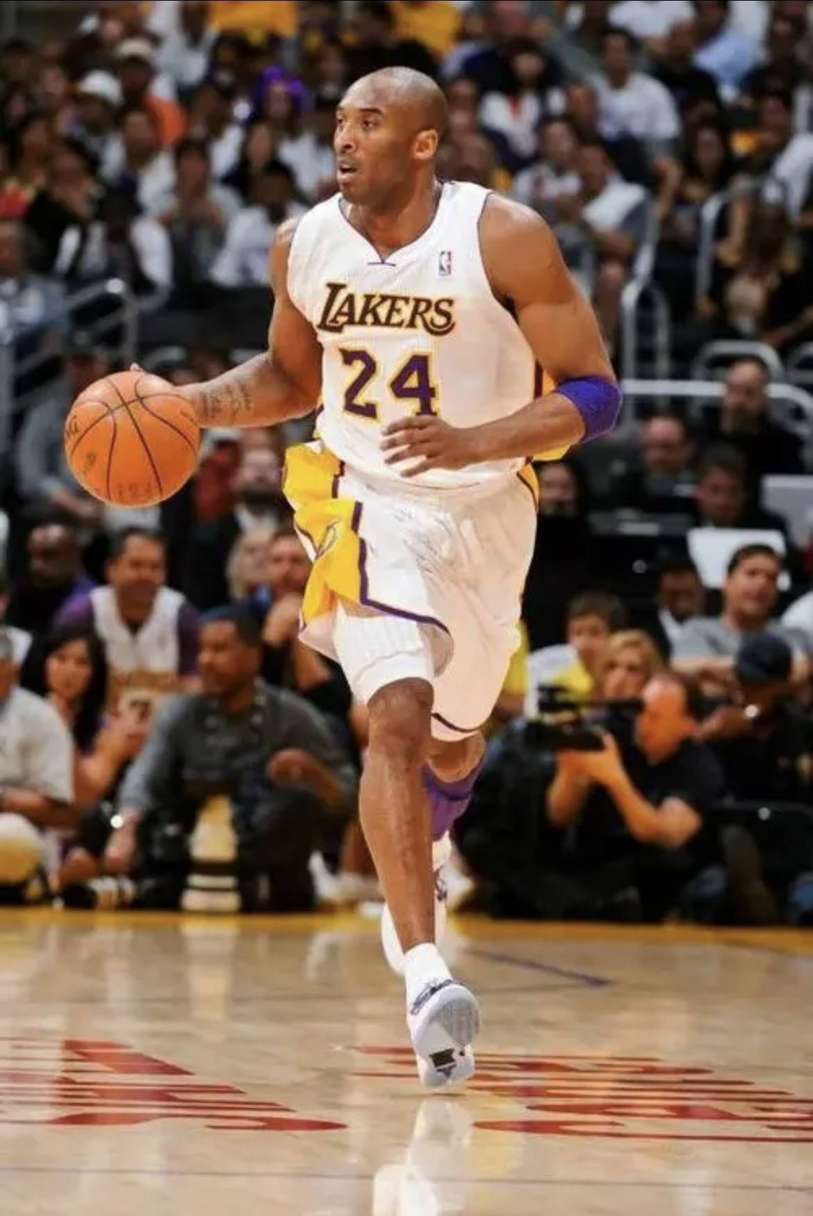 包含欧洲杯对决传奇篮球巨星的辉煌征程的词条