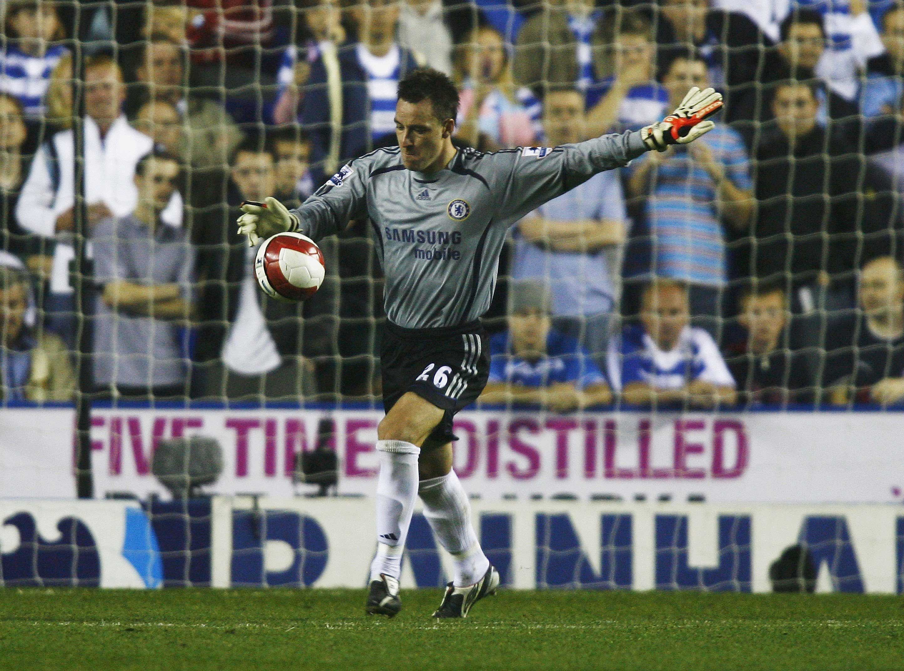 包含人前锋挺身而出，力保主场胜利的词条