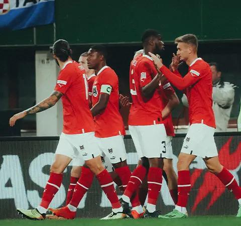 欧预赛比赛迎来激战，各队实力对比