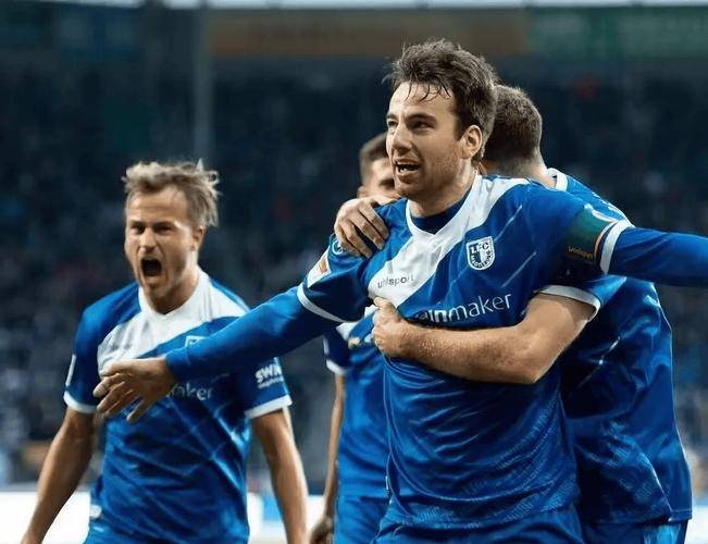 柏林赫塔主场不败，战绩回升