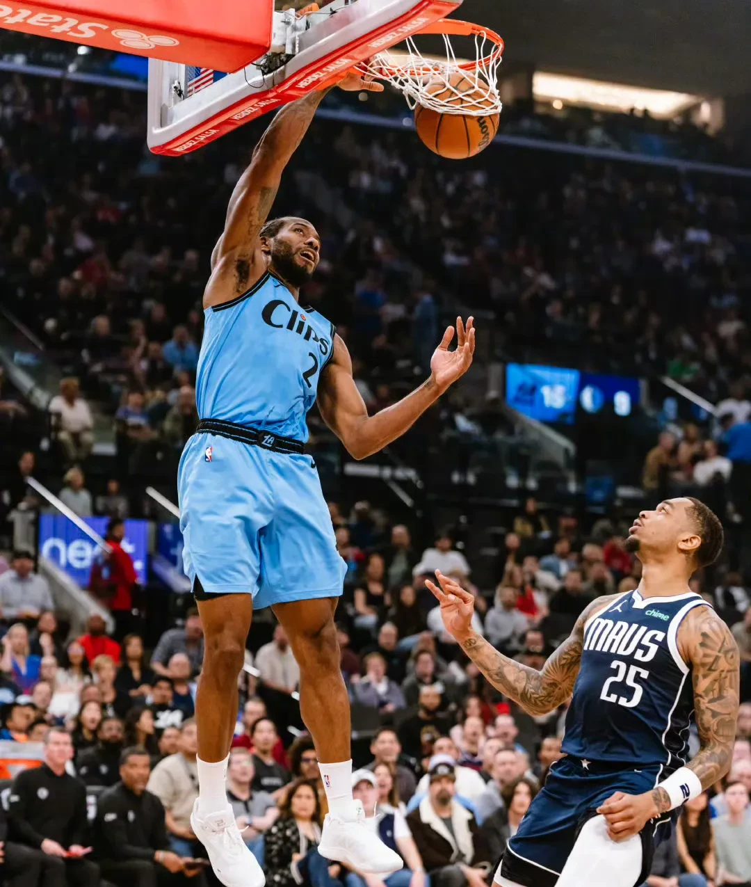 关于快船战胜马刺，伦纳德22分难救主的信息