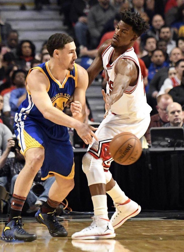 篮星遭遇巴克利，勇士遭连败