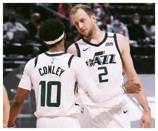 关于爵士击败独行侠，高诺维奇三分连连的信息