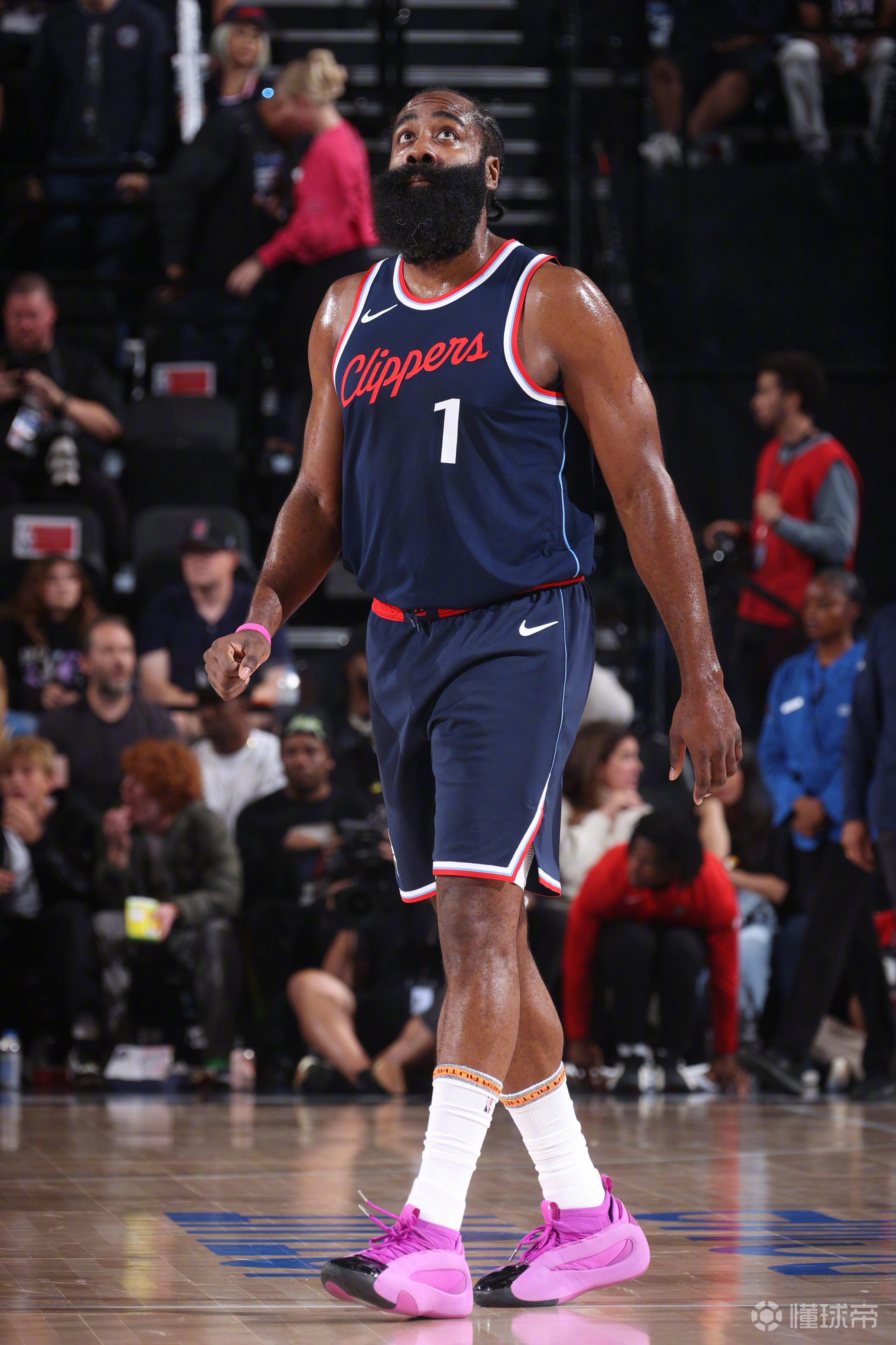 快船大胜篮网取得胜利